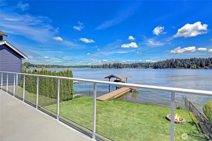 Lake Goodwin Prime Walk-Out Waterfront w/ Sandy Shoreline~