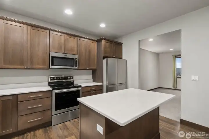 Kitchen w/quartz