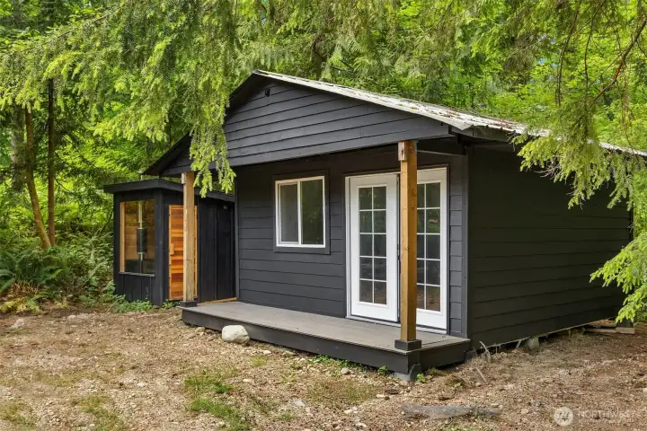 sauna on left. Studio with power on right.