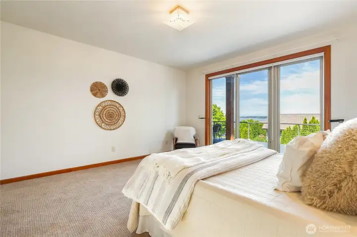 Primary bedroom with amazing views Primary bedroom with amazing views