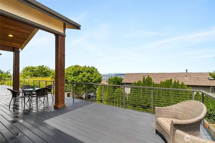 Gigantic deck area, partially covered and views, views, views Gigantic deck area, partially covered and views, views, views