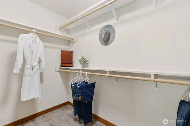 Walk-in closet master