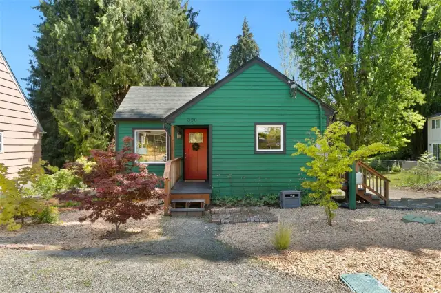 320 Sawyer St. - Front yard