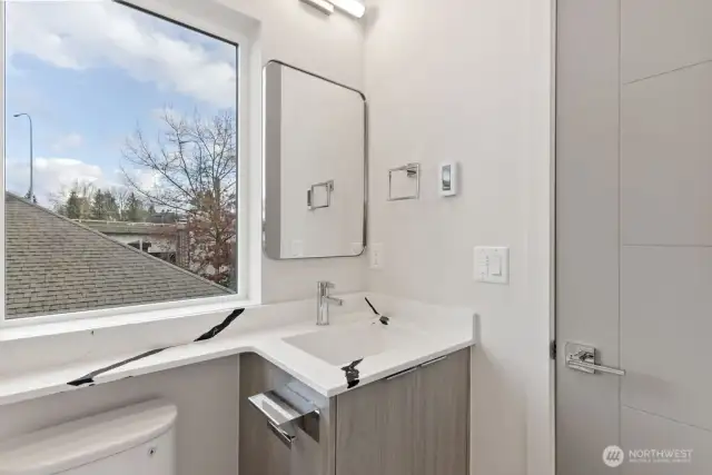 4th floor full bath