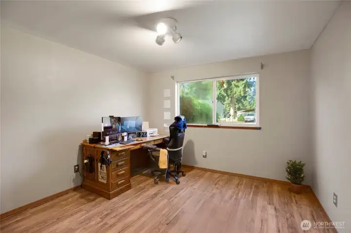This is the 4th room with closet.