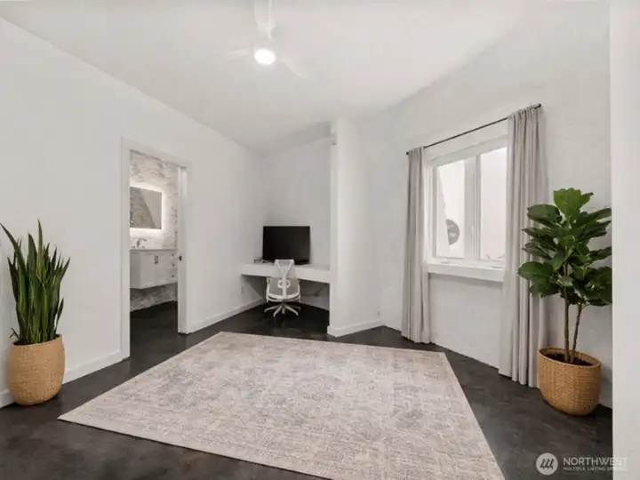 bedroom #1, DS, W/ walk-in closet