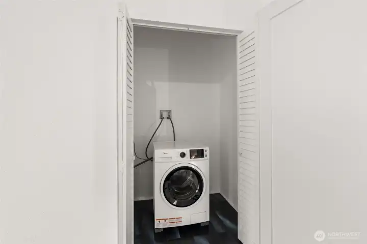 primary bedroom laundry room