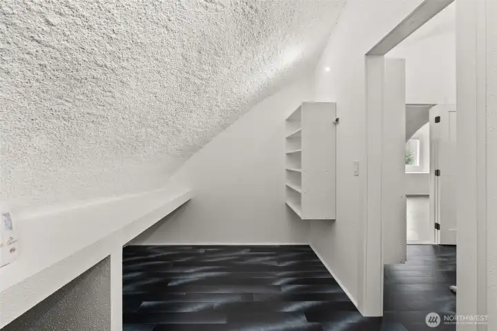 primary additional closet