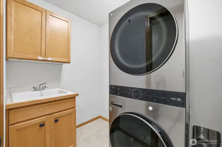 Laundry room on 2nd floor