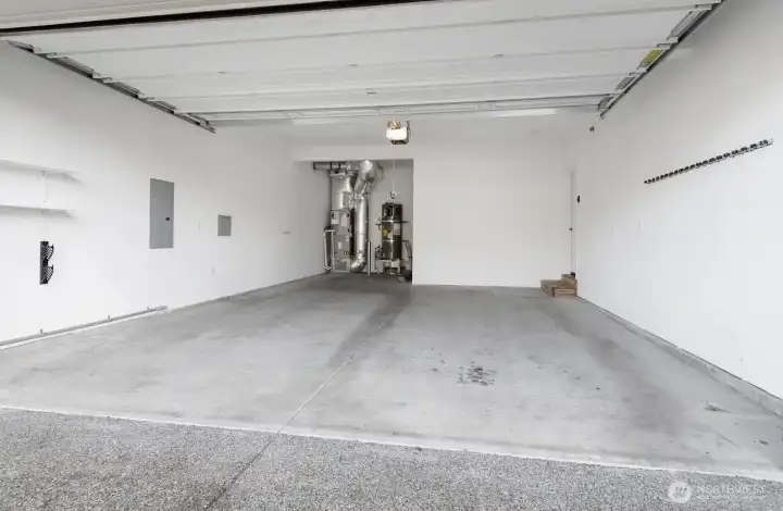 Spacious 2 car garage