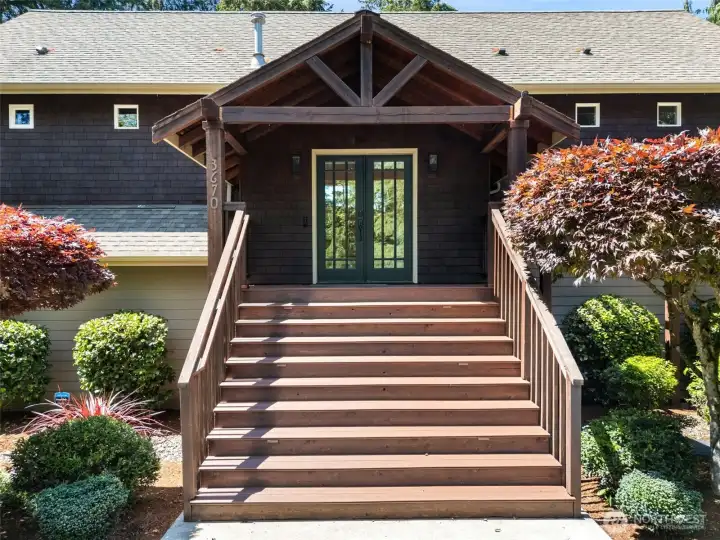 Pass thru the grand entry and enjoy the tranquility of this home.
