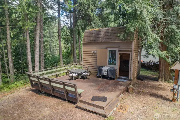 Cabin with plumbing & electricity Cabin with plumbing & electricity