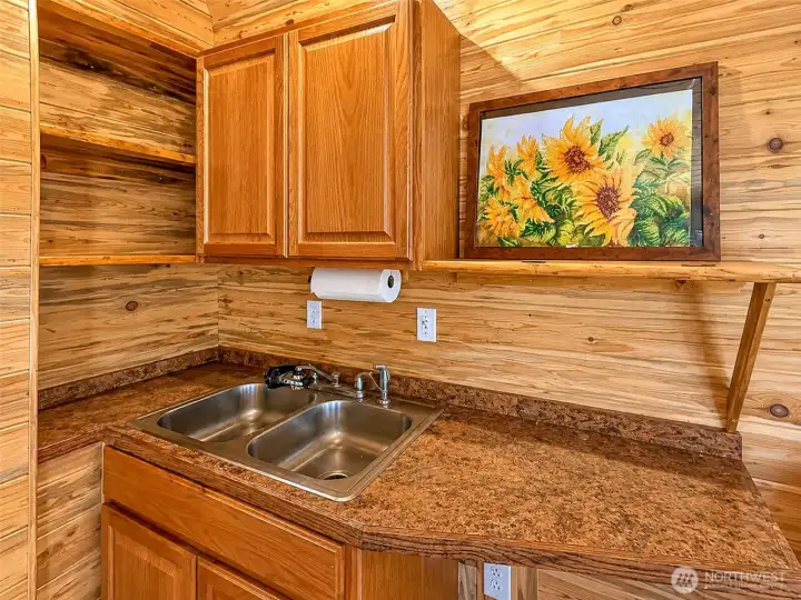 Kitchenette in cabin Kitchenette in cabin