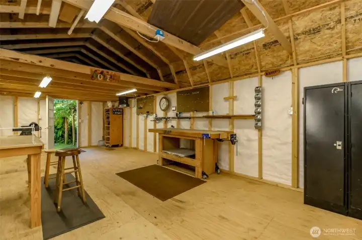 15x30 shop interior ... oh so handy! 15x30 shop interior ... oh so handy!