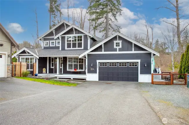 Welcome to this lovely, custom-built Bastion home!