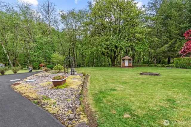 Is it a bunk house? is it a cabin? is it storage... It is what ever you want it to be! Located near the creek.. its the perfect place to relax!