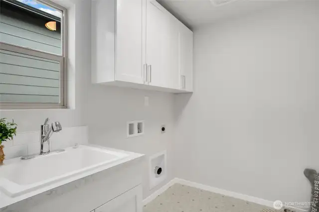 Interior finishes & colors may vary. See site agent for details