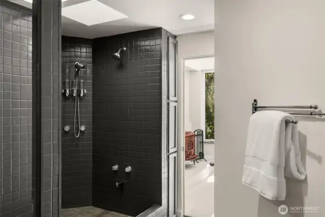Enjoy your spacious primary en-suite bathroom.