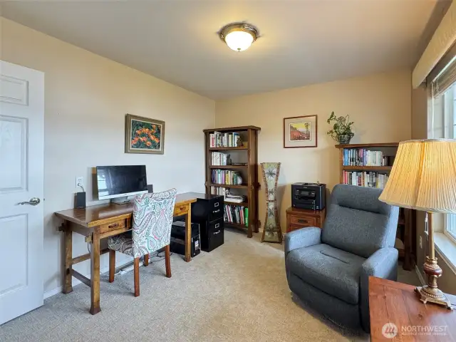 Bedroom - or Office