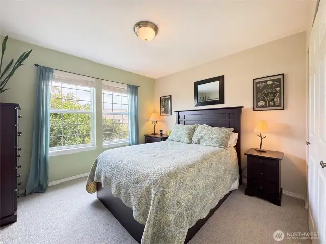 Guest bedroom 2