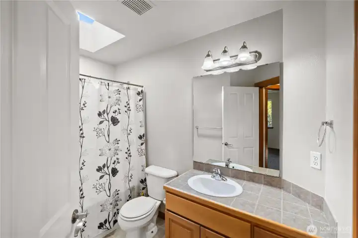 Upper level full bath