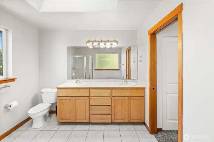 Primary Ensuite bathroom