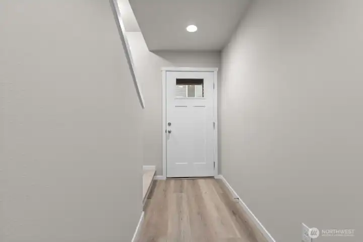 Photographs are for illustrative purposes only. Features, finishes, interior/exterior colors, landscaping and floorplan shown may vary from actual homes built.