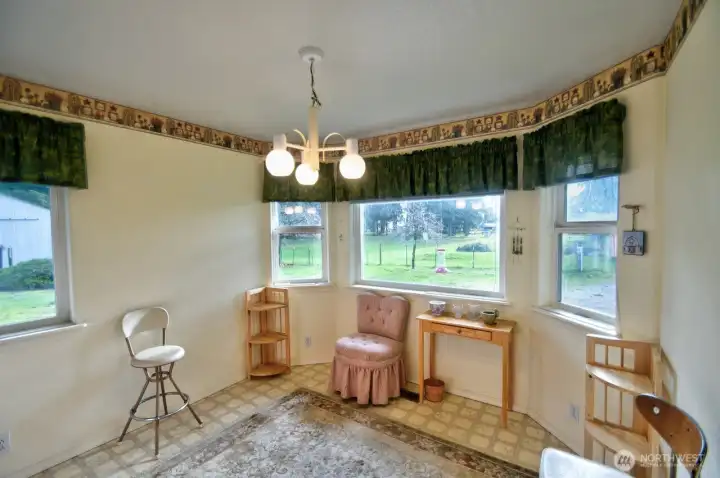 Light bright kitchen eating space.
