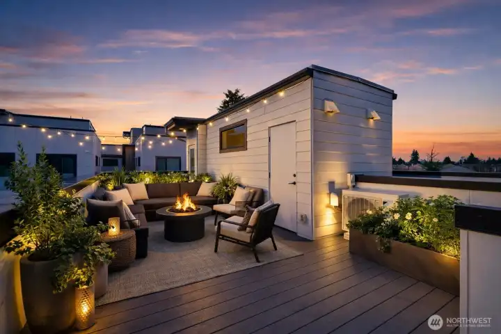Expansive rooftop virtual staging