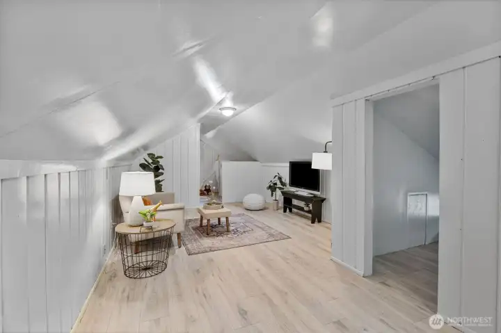 Top floor features three zones to meet your needs