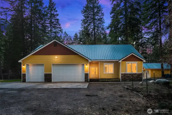 Privacy abounds, this lovely rambler nestles on a shy acre sized lot, down a private road called Leisure Land Lane. You will love this home! So centrally located, only about an hour from Issaquah & just a hop, skip and jump to the Yakima River.