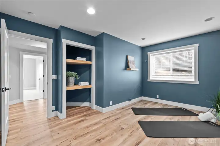 4th bedroom, home gym or office space.