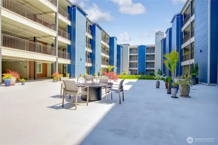 5th floor Courtyard