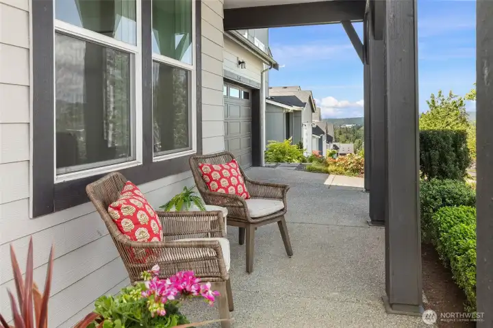 Nothing says “welcome home” quite like a covered front porch!