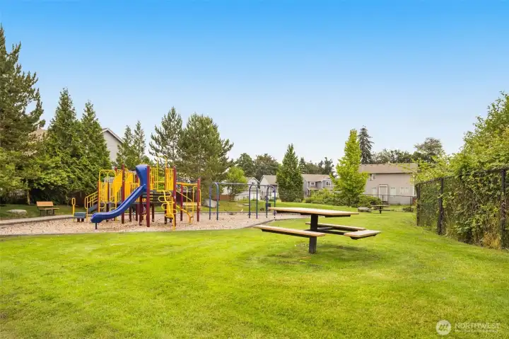 Neighborhood parks and trails just steps away. Neighborhood parks and trails just steps away.