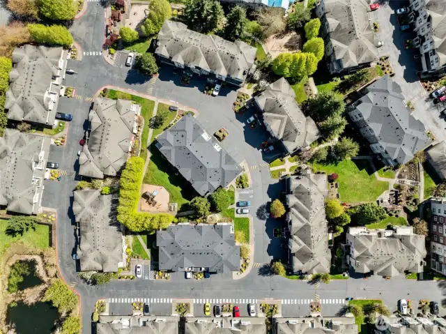 Low-maintenance living in a location that truly has it all—shopping, food, parks, and quick access to it all.