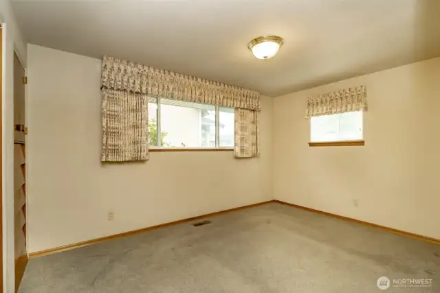 Bedroom #1