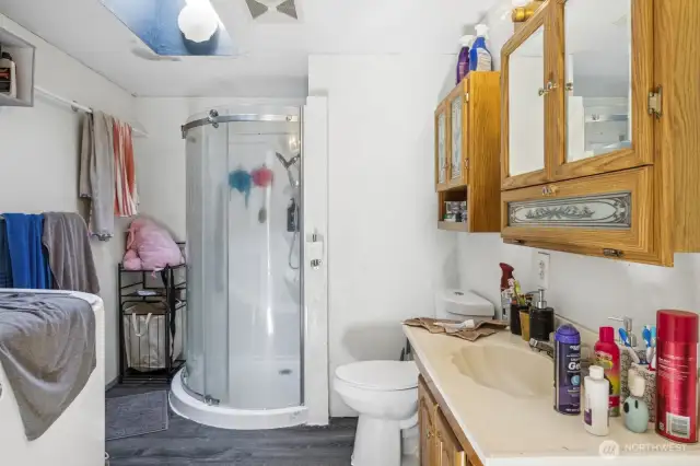Bathroom 2