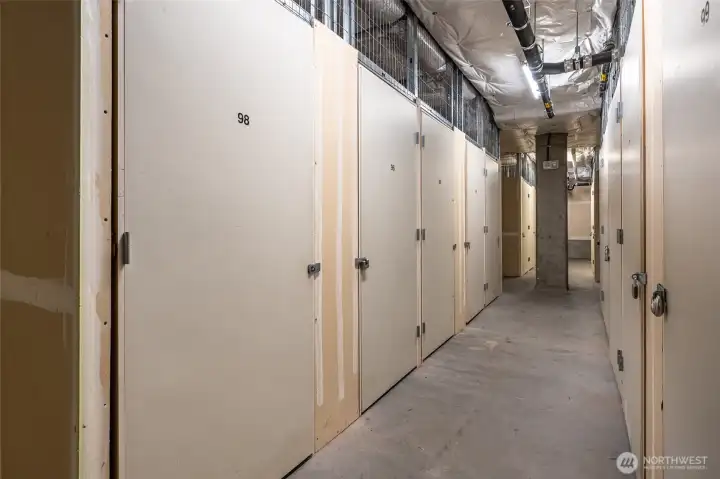 Roughly 7' x 4' x 9' and VERY secure.