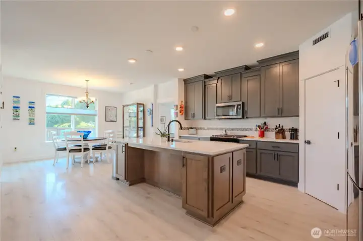 Open Kitchen