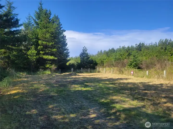 Walkable to the beach by heading west!