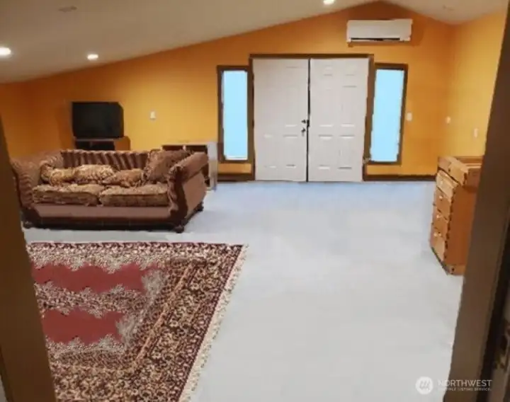 3rd Bedroom or Flex Room