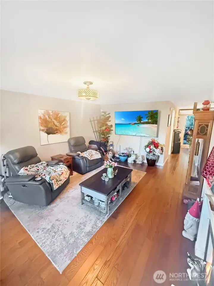 Living Room - TV included