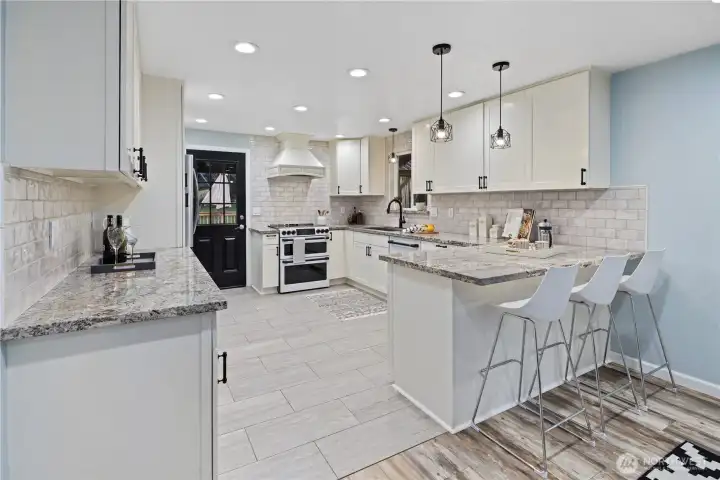 Gorgeous updates - quartz countertops