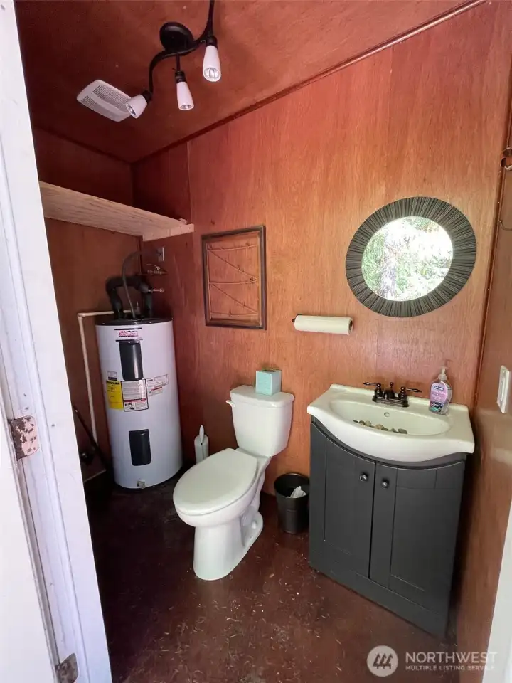 Not many Maintence sheds have all the necessary amenities