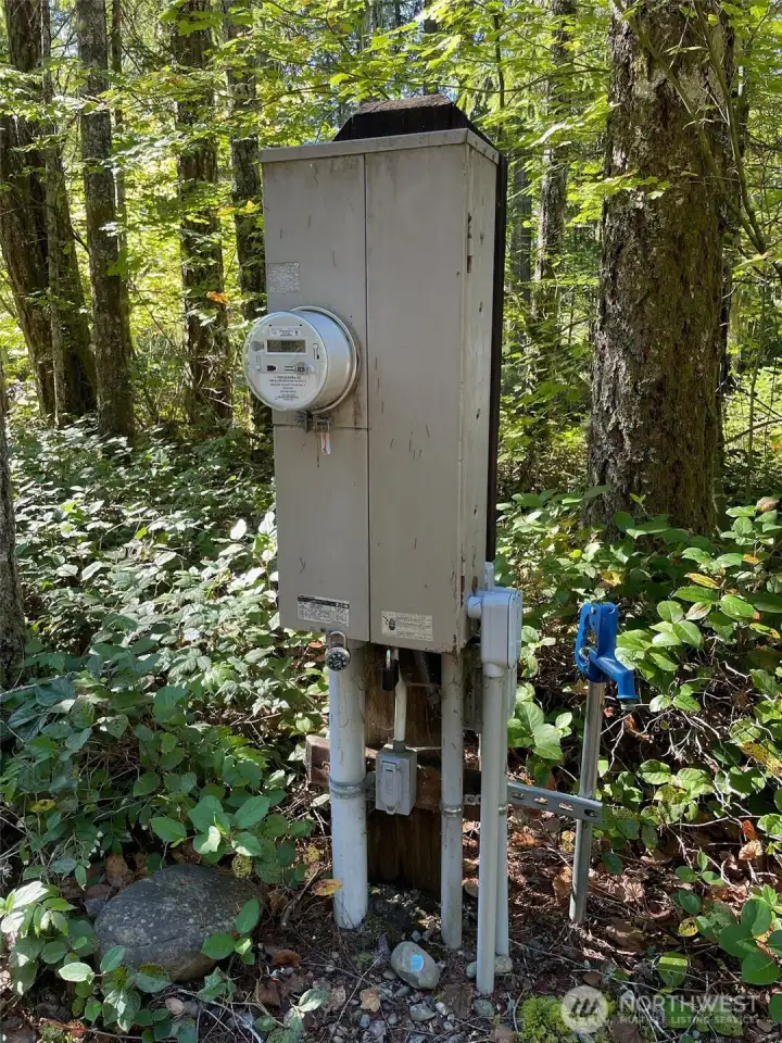 Electrical box 200 amp power