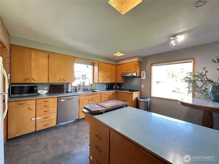 Open Kitchen