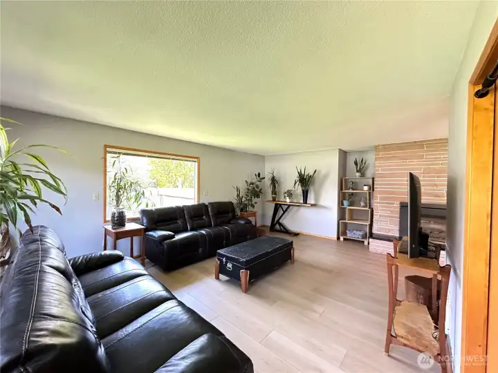 mid century modern toches through out