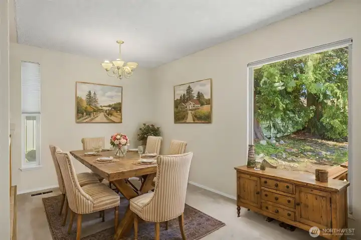 Virtually staged informal eating area