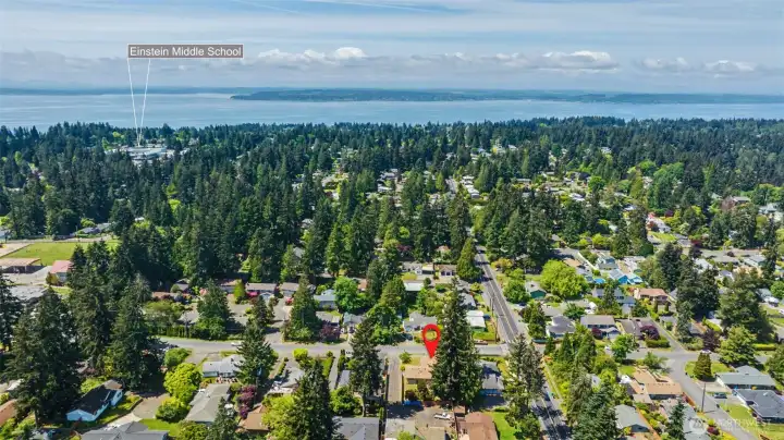 Very close to Edmonds and covenient to freeways, shopping and restaurants